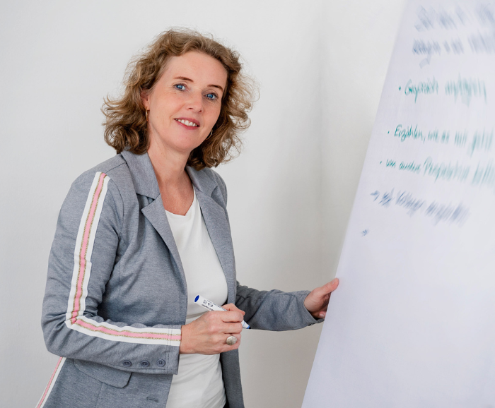 sandra-mittag-beratung-flipchart Sandra Mittag am Flipchart